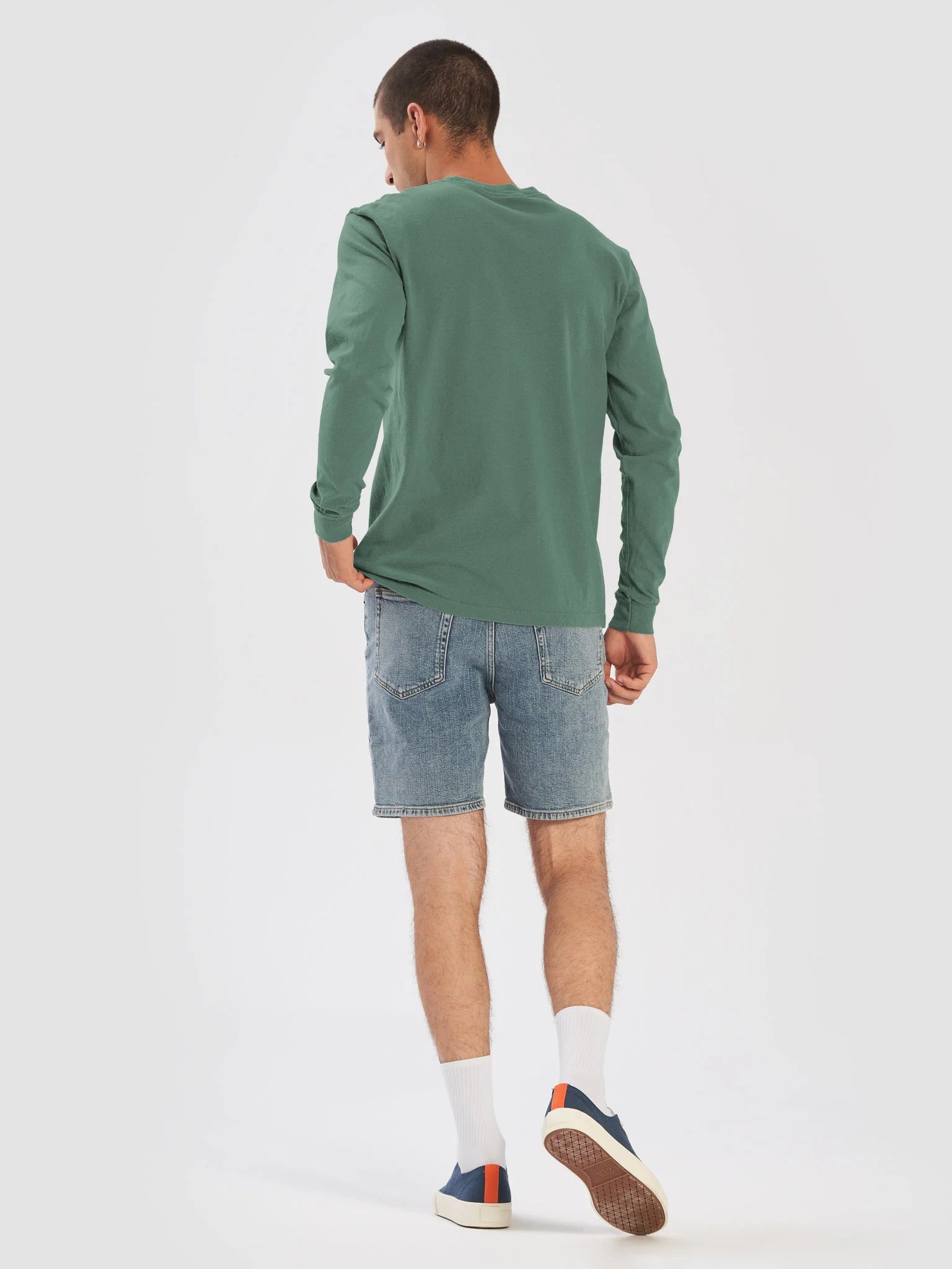 milkadamia long sleeve tee - embroidered - Light Green