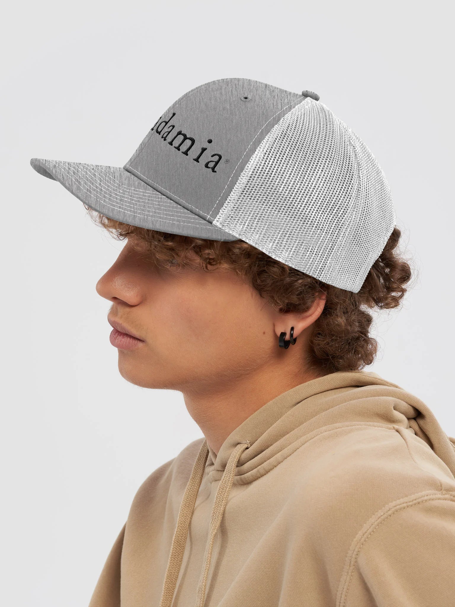 milkadamia trucker hat - Heather Grey/White