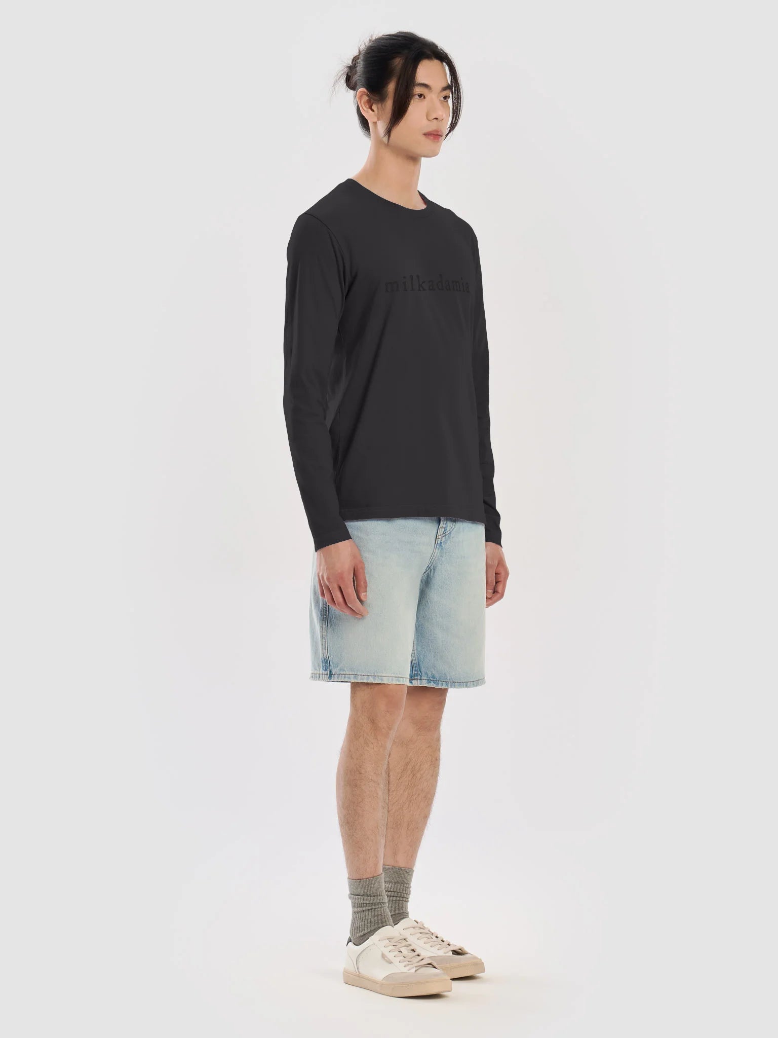 milkadamia long sleeve tee - Heavy Metal